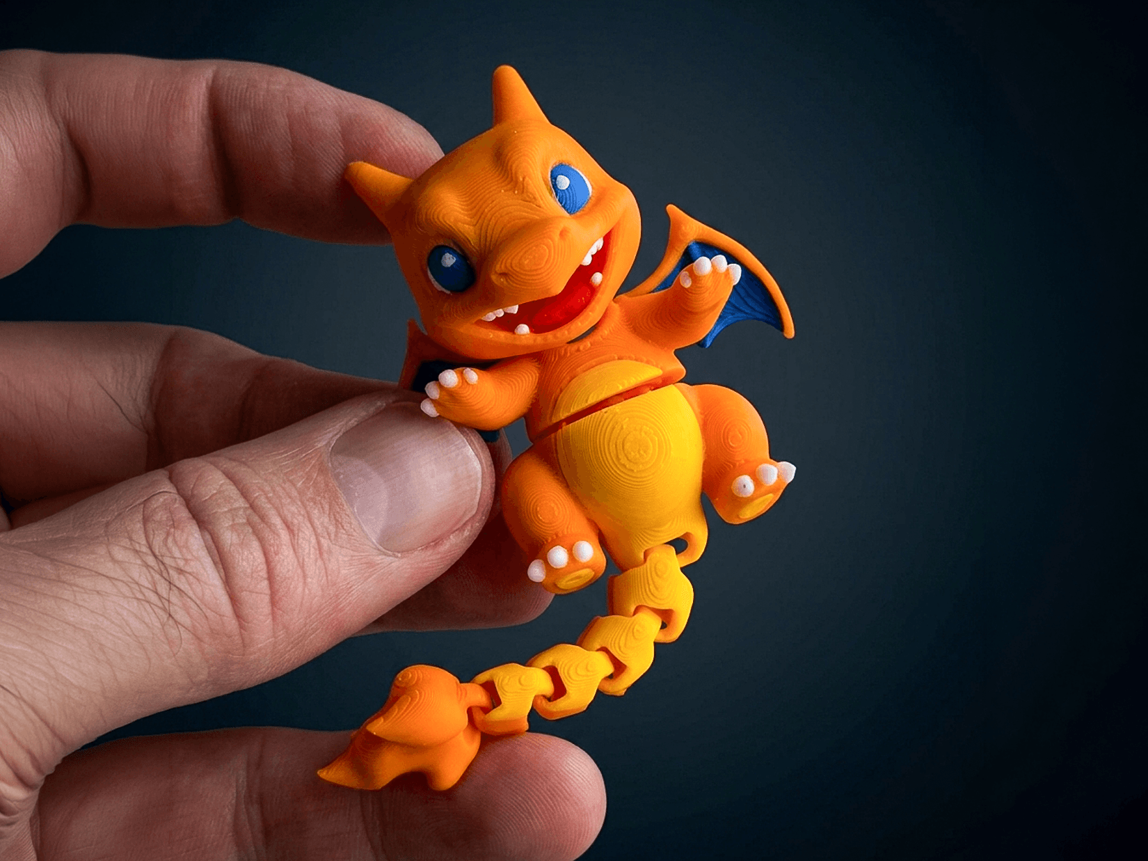 Bo'g'imli Charizard Dragon Keychain